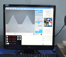 Fiber core distance measurement