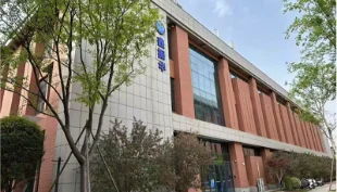 专访鑫振华：V槽月产能超1000万套，工艺与规模制造双擎驱动